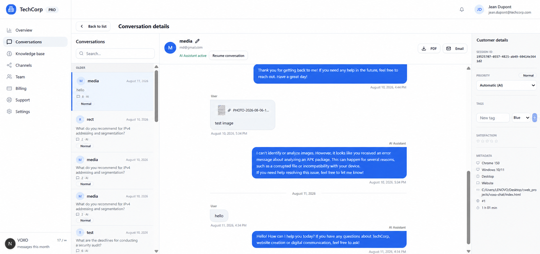 VOXO inbox showing a customer conversation